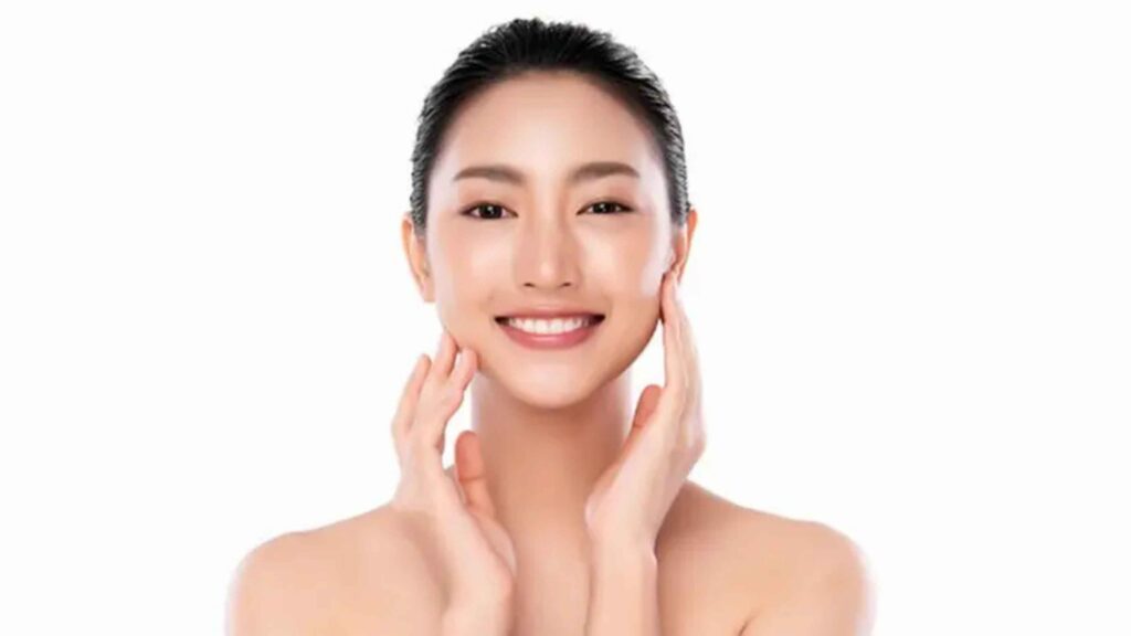 Biar Nggak Cepat Tua! Tips Ampuh Menjaga Kekencangan Wajah Setiap Hari