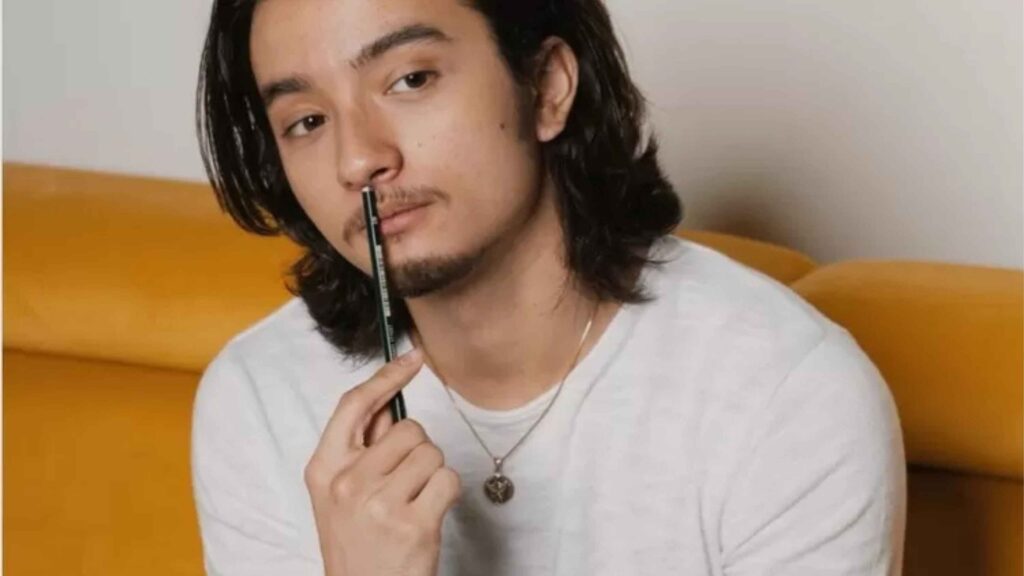 Brian Domani Buktikan Gaya Maskulin Bisa Tetap Kalem dan Fashionable
