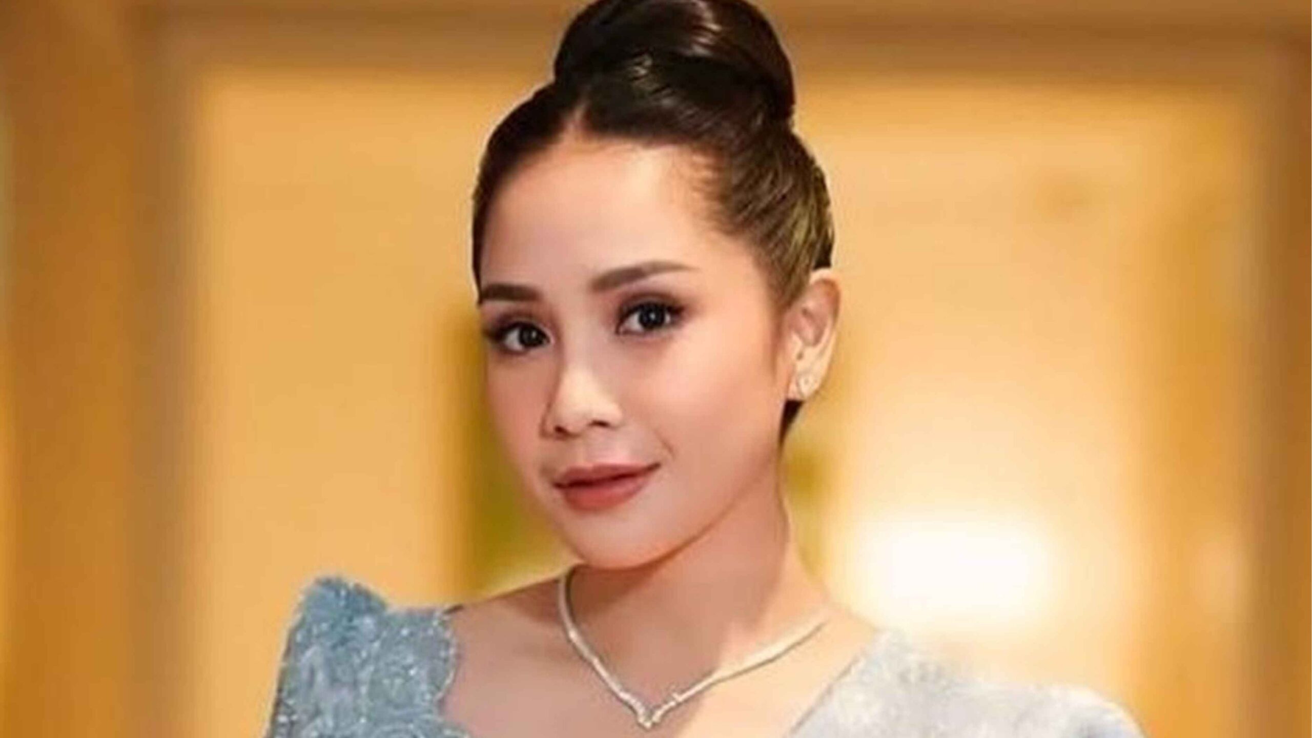 Bongkar Gaya Mewah Nagita Slavina: Ini 5 Fashion Item Wajib Versinya!
