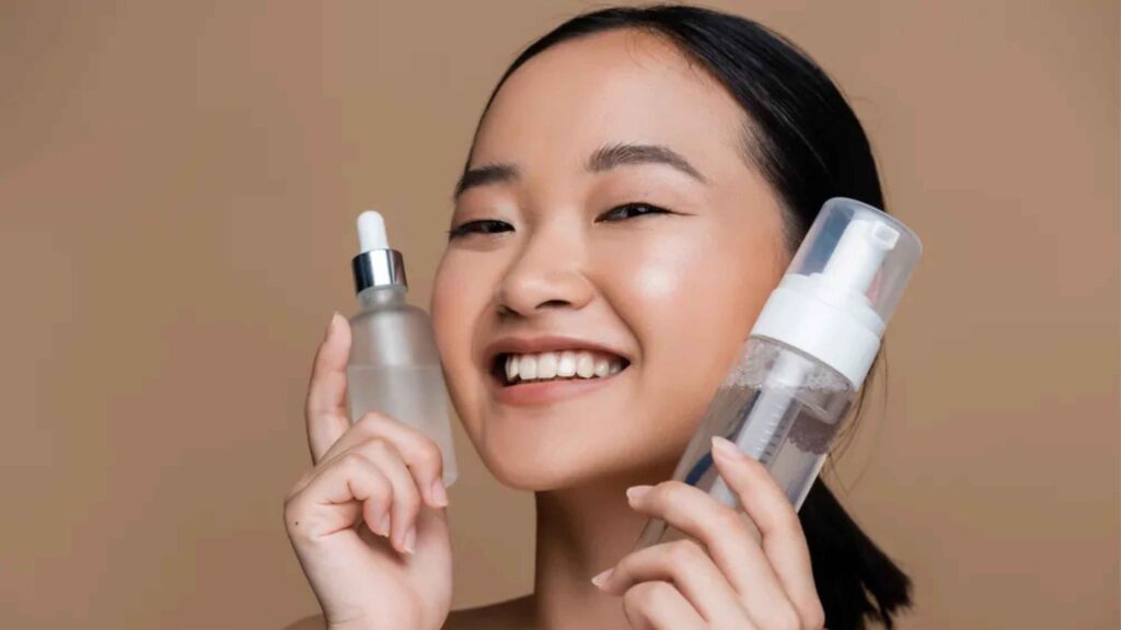 5 Menit Sebelum Tidur, Trik Ini Bikin Kulit Cerah Pas Bangun Pagi