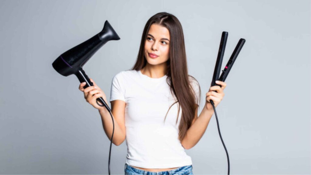 Perbedaan Rambut Rusak karena Pewarnaan vs Alat Styling, Kenali Sebelum Terlambat!