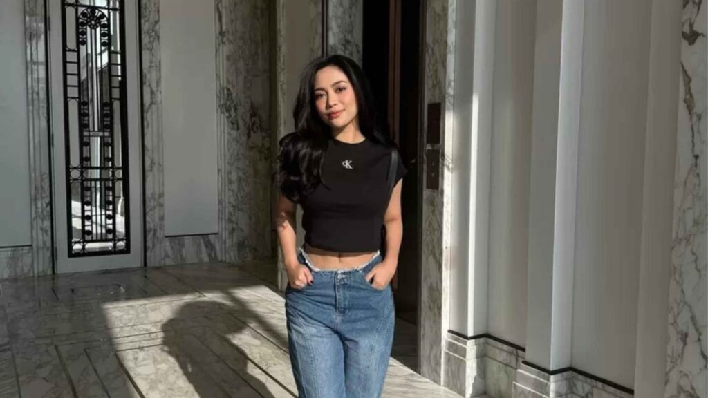 Rachel Vennya Tampil Kasual, Tapi Detail Outfitnya Gak Main-Main!