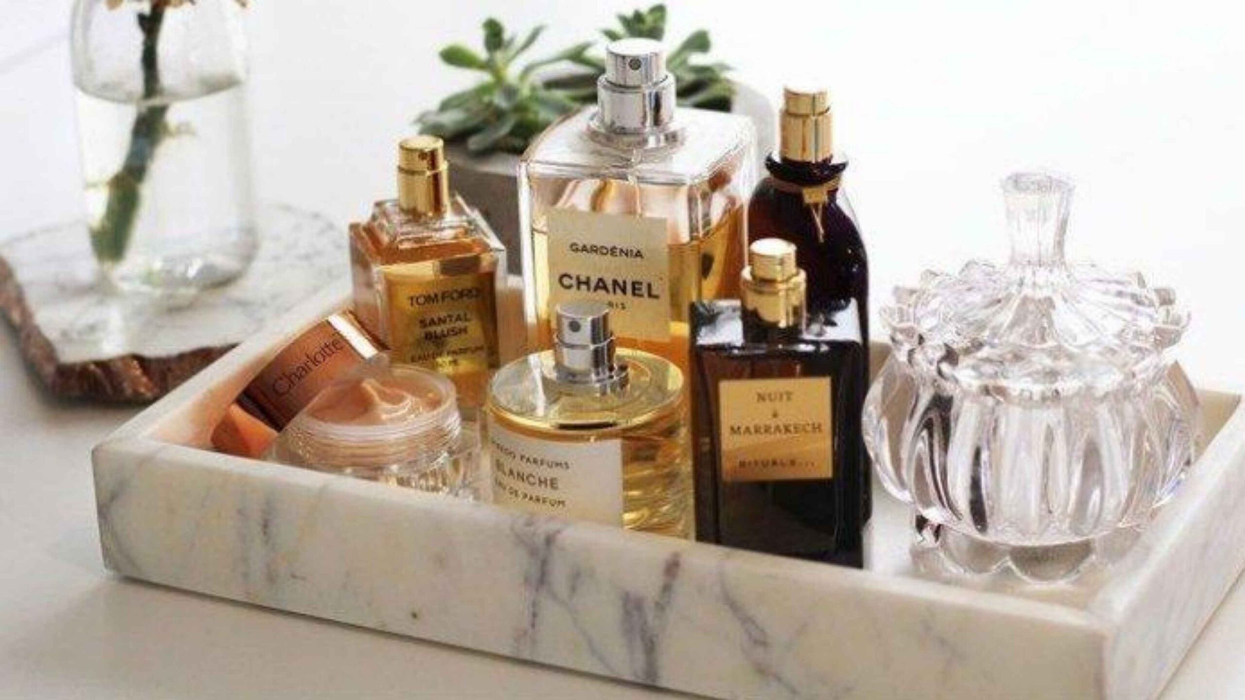 Trik Menyimpan Parfum