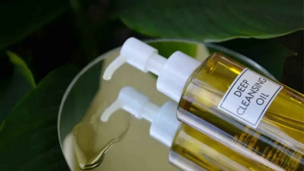 4 Kelebihan Cleansing Oil