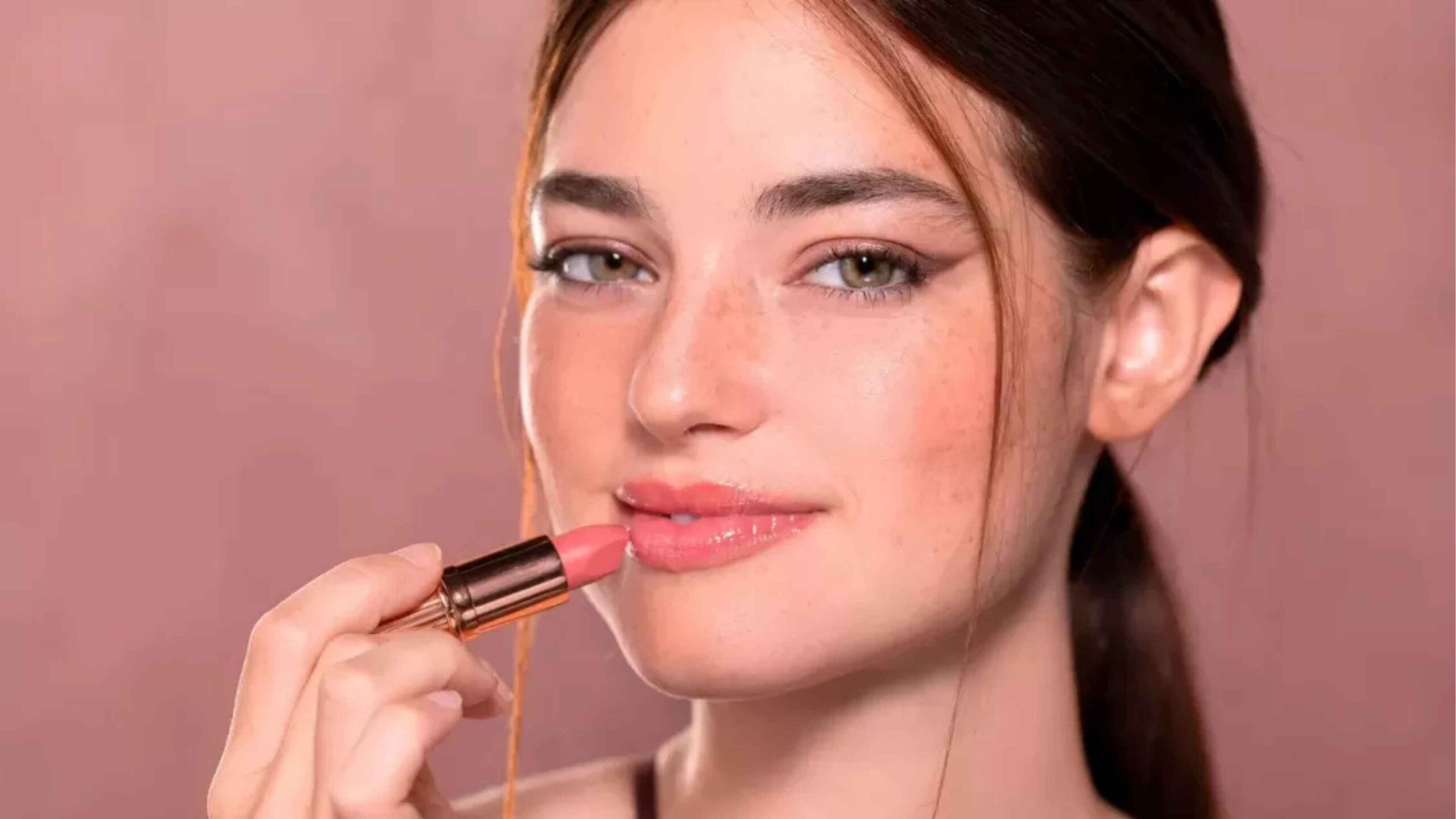 Panduan Memilih Warna Lipstik